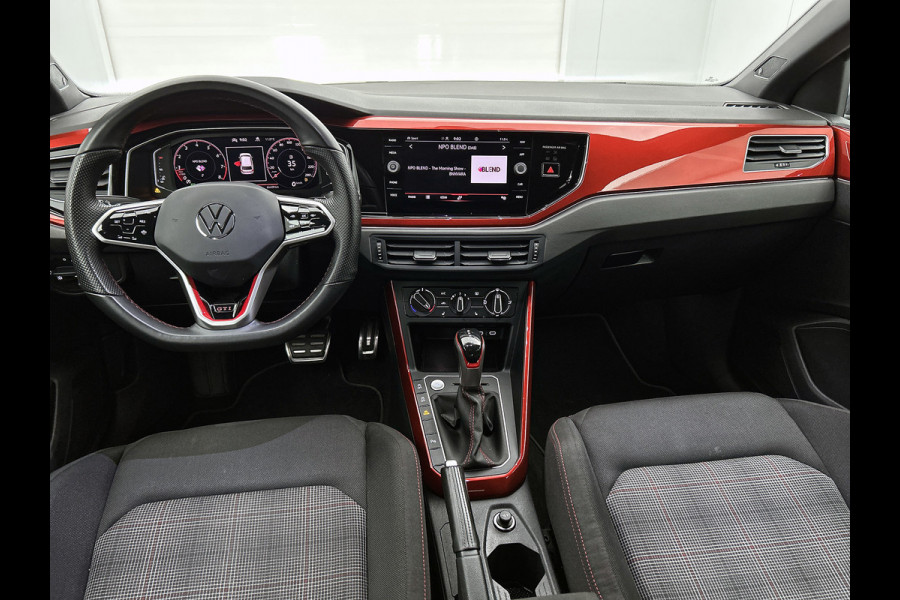 Volkswagen Polo 2.0 TSI GTI( Goed OnderH, Navi, PDC V+A, StoelV, App-Connect, Cruise Con, Etc)