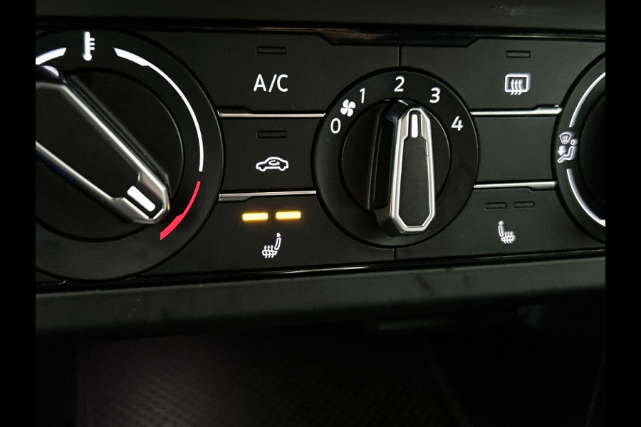 Volkswagen Polo 2.0 TSI GTI( Goed OnderH, Navi, PDC V+A, StoelV, App-Connect, Cruise Con, Etc)