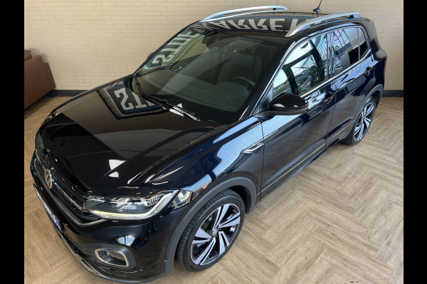 Volkswagen T-Cross 1.0 TSI 115pk R-Line | Carplay | 18" | Camara | Stoelverwarming | LED | Digitaal Display | 100% Dealer Onderhouden!