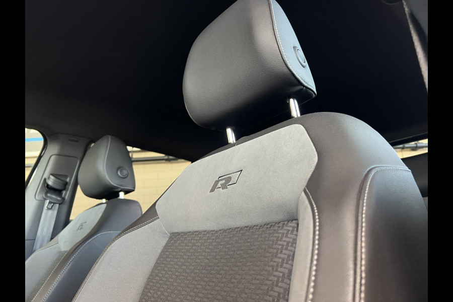 Volkswagen T-Cross 1.0 TSI 115pk R-Line | Carplay | 18" | Camara | Stoelverwarming | LED | Digitaal Display | 100% Dealer Onderhouden!