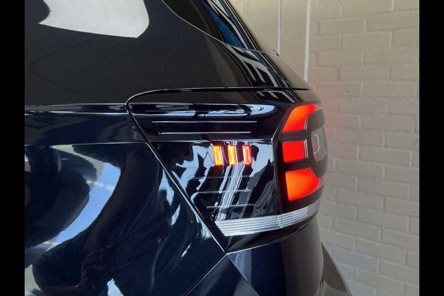 Volkswagen T-Cross 1.0 TSI 115pk R-Line | Carplay | 18" | Camara | Stoelverwarming | LED | Digitaal Display | 100% Dealer Onderhouden!