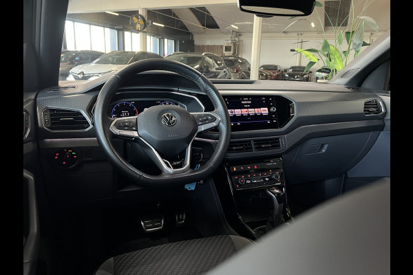 Volkswagen T-Cross 1.0 TSI 115pk R-Line | Carplay | 18" | Camara | Stoelverwarming | LED | Digitaal Display | 100% Dealer Onderhouden!