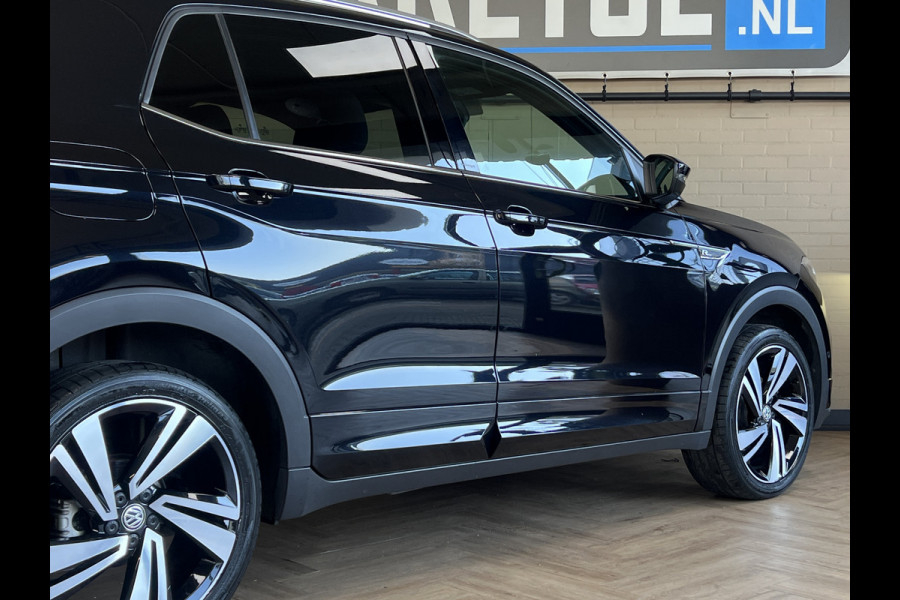 Volkswagen T-Cross 1.0 TSI 115pk R-Line | Carplay | 18" | Camara | Stoelverwarming | LED | Digitaal Display | 100% Dealer Onderhouden!