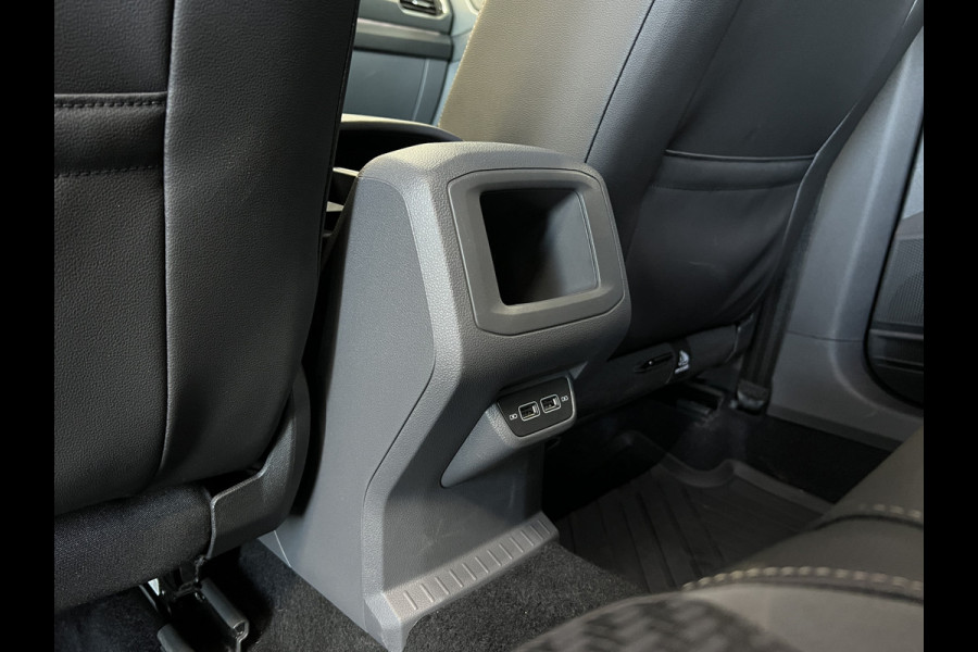 Volkswagen T-Cross 1.0 TSI 115pk R-Line | Carplay | 18" | Camara | Stoelverwarming | LED | Digitaal Display | 100% Dealer Onderhouden!