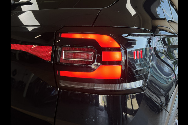 Volkswagen T-Cross 1.0 TSI 115pk R-Line | Carplay | 18" | Camara | Stoelverwarming | LED | Digitaal Display | 100% Dealer Onderhouden!