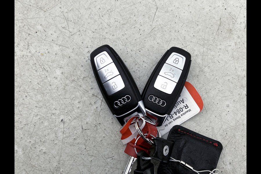 Audi e-tron S quattro 95 kWh (NL-auto, Trekhaak, Camera, StoelV, Carplay/ Android, PDC V+A, Adapt Cruise, Etc)
