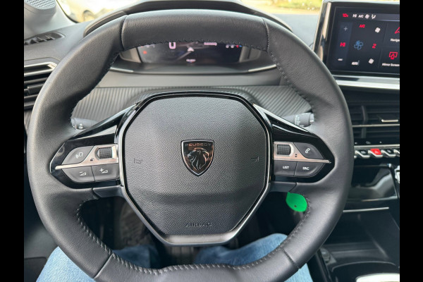 Peugeot 208 1.2 PureTech 100 Allure Navi / 360 Camera / P-sensoren rondom / Pack Vision