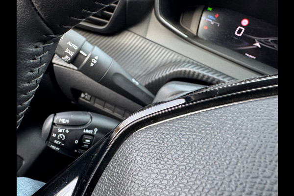 Peugeot 208 1.2 PureTech 100 Allure Navi / 360 Camera / P-sensoren rondom / Pack Vision