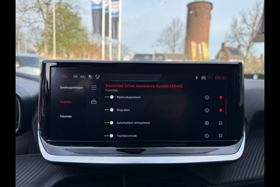 Peugeot 208 1.2 PureTech 100 Allure Navi / 360 Camera / P-sensoren rondom / Pack Vision