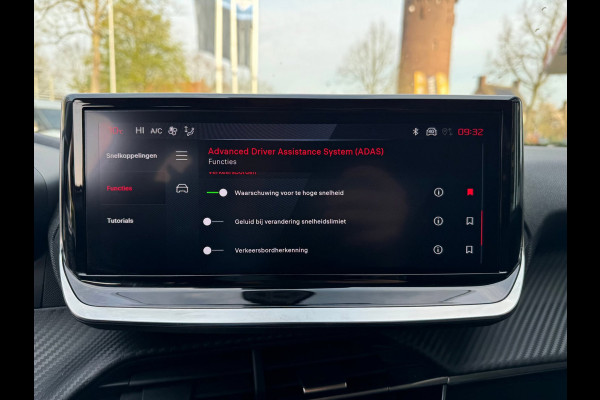 Peugeot 208 1.2 PureTech 100 Allure Navi / 360 Camera / P-sensoren rondom / Pack Vision