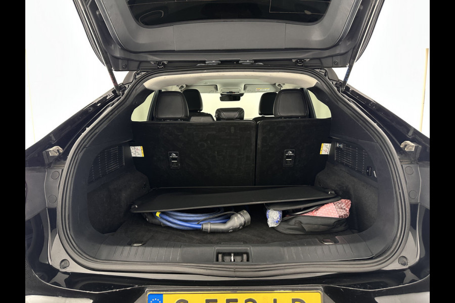 Ford Mustang Mach-E RWD 75 kWh [ 3-Fase-11kW] {SOH-89%} (INCL.BTW) *LEATHER | FULL-LED | DAB | DIGI-COCKPIT | KEYLESS | NAVI-FULLMAP | CARPLAY | HEATED-COMFORTSEATS | TOPVIEW | ADAPTIVE-CRUISE | PRIVACY-GLASS | 18'' ALU*