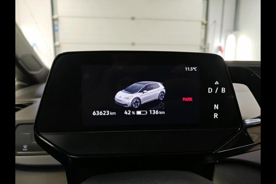 Volkswagen ID.3 Pro 58 kWh Airco ECC Navi Carplay Stoel/Stuurwielverwarming 18" LM Velgen PDC VA