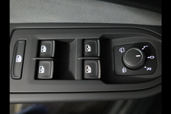 Volkswagen Golf 1.5 eTSI R-Line Business+ 130pk DSG| 18'LM-velgen| Pano-dak| Camera| verwarmde vrstoelen+ stuur