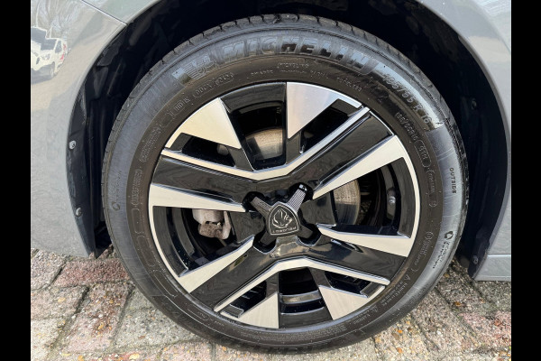 Peugeot 208 1.2 PureTech 100 Allure Navi / 360 Camera / P-sensoren rondom / Pack Vision