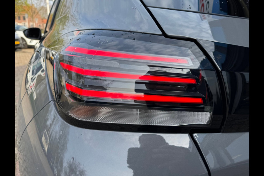 Peugeot 208 1.2 PureTech 100 Allure Navi / 360 Camera / P-sensoren rondom / Pack Vision