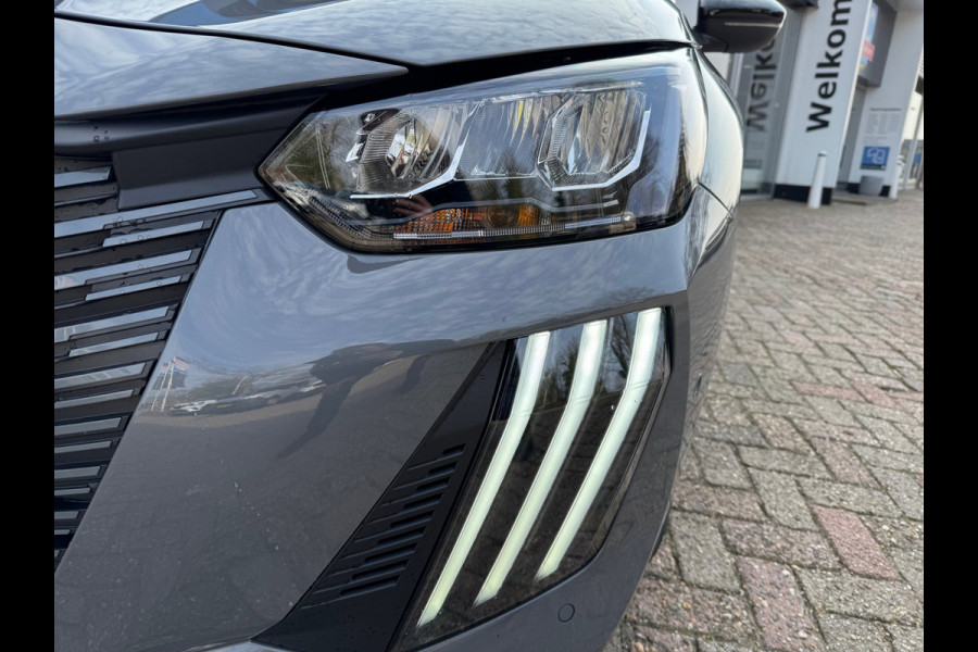 Peugeot 208 1.2 PureTech 100 Allure Navi / 360 Camera / P-sensoren rondom / Pack Vision