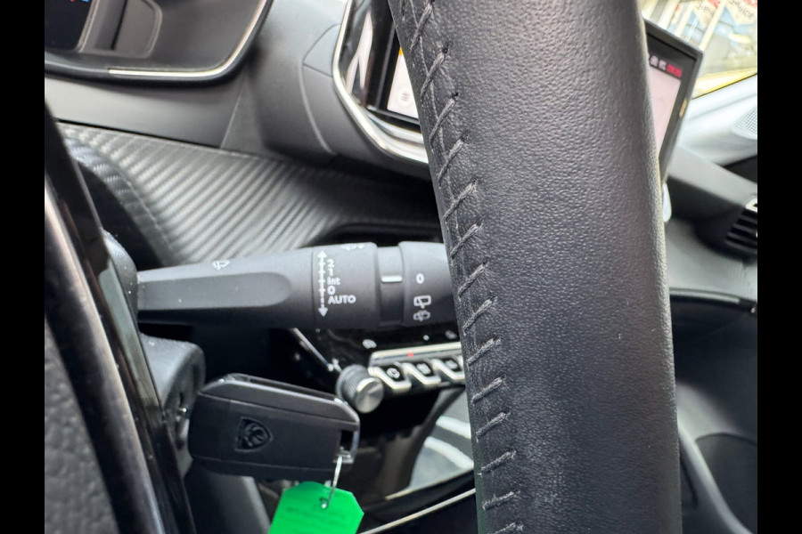 Peugeot 208 1.2 PureTech 100 Allure Navi / 360 Camera / P-sensoren rondom / Pack Vision