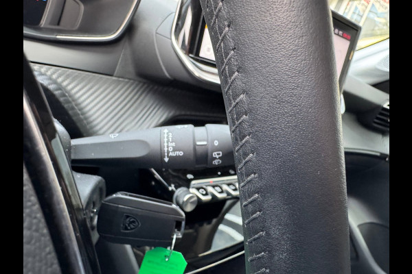 Peugeot 208 1.2 PureTech 100 Allure Navi / 360 Camera / P-sensoren rondom / Pack Vision