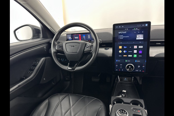 Ford Mustang Mach-E RWD 75 kWh [ 3-Fase-11kW] {SOH-86%} (INCL.BTW) *LEATHER | FULL-LED | DAB | DIGI-COCKPIT | KEYLESS | NAVI-FULLMAP | CARPLAY | HEATED-COMFORTSEATS | TOPVIEW | ADAPTIVE-CRUISE | PRIVACY-GLASS | 18'' ALU*
