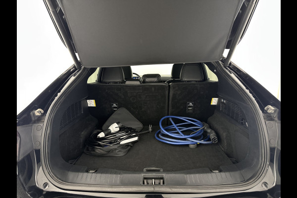 Ford Mustang Mach-E RWD 75 kWh [ 3-Fase-11kW] {SOH-86%} (INCL.BTW) *LEATHER | FULL-LED | DAB | DIGI-COCKPIT | KEYLESS | NAVI-FULLMAP | CARPLAY | HEATED-COMFORTSEATS | TOPVIEW | ADAPTIVE-CRUISE | PRIVACY-GLASS | 18'' ALU*