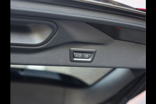 BMW X7 40i xDrive | Skylounge - Bowers & Wilkins - Trekhaak