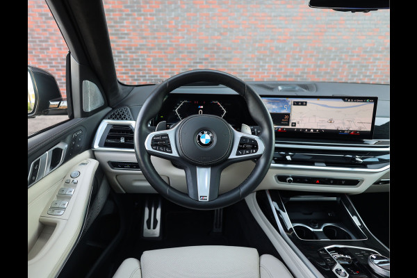 BMW X7 40i xDrive | Skylounge - Bowers & Wilkins - Trekhaak