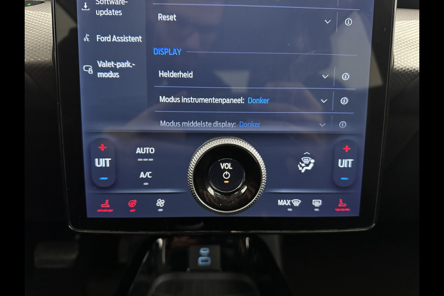 Ford Mustang Mach-E RWD 75 kWh [ 3-Fase-11kW] {SOH-86%} (INCL.BTW) *LEATHER | FULL-LED | DAB | DIGI-COCKPIT | KEYLESS | NAVI-FULLMAP | CARPLAY | HEATED-COMFORTSEATS | TOPVIEW | ADAPTIVE-CRUISE | PRIVACY-GLASS | 18'' ALU*