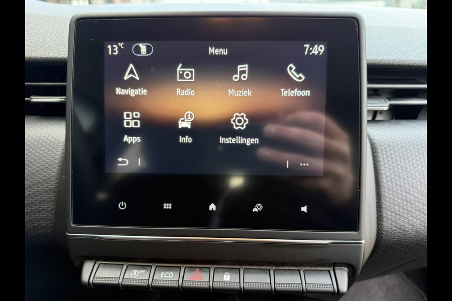 Renault Clio 1.0 TCe / Navigatie / Apple CarPlay - Android / 1e Eigenaar / ALL-Season banden / Cruise Control / PDC met optische w