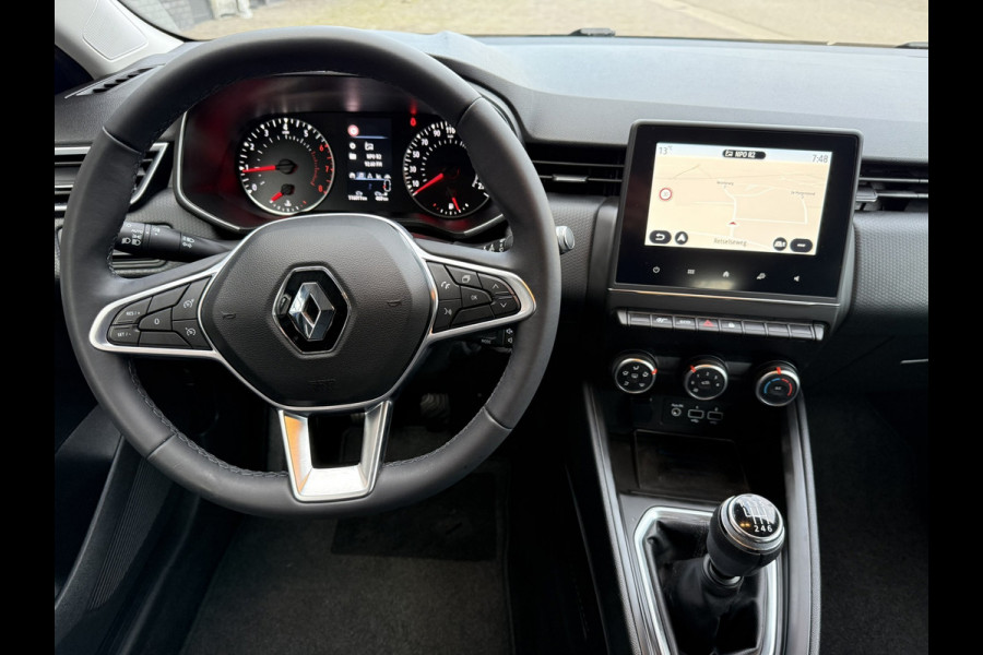 Renault Clio 1.0 TCe / Navigatie / Apple CarPlay - Android / 1e Eigenaar / ALL-Season banden / Cruise Control / PDC met optische w