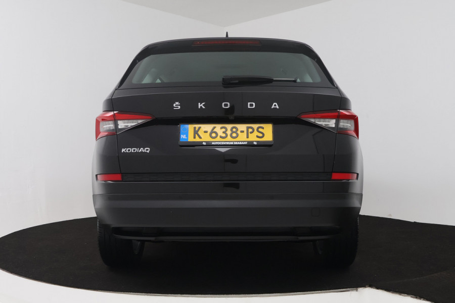 Škoda Kodiaq 1.5 TSI Business Edition (ACHTERUITRIJCAMERA, NAVIGATIE, CARPLAY, CRUISE CONTROL, PARKEERSENSOREN)