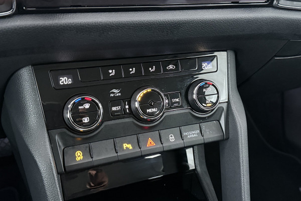 Škoda Kodiaq 1.5 TSI Business Edition (ACHTERUITRIJCAMERA, NAVIGATIE, CARPLAY, CRUISE CONTROL, PARKEERSENSOREN)