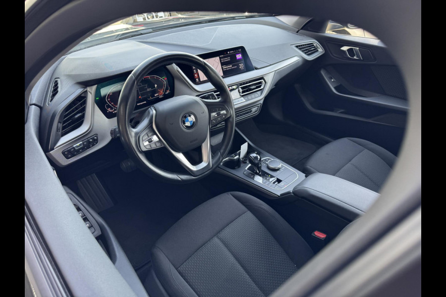 BMW 1-serie 118i Executive Edition NL-AUTO | NAVI |  CARPLAY