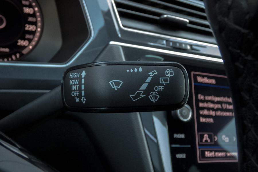 Volkswagen Tiguan 1.4 TSI 4Motion Highline Business R | R-LINE | PANORAMADAK | ACC | STOELVERWARMING