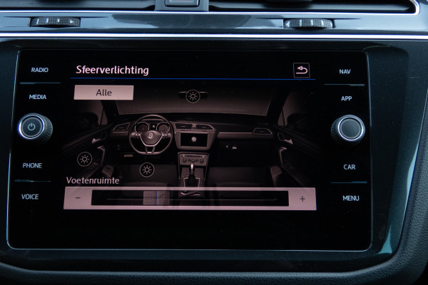 Volkswagen Tiguan 1.4 TSI 4Motion Highline Business R | R-LINE | PANORAMADAK | ACC | STOELVERWARMING