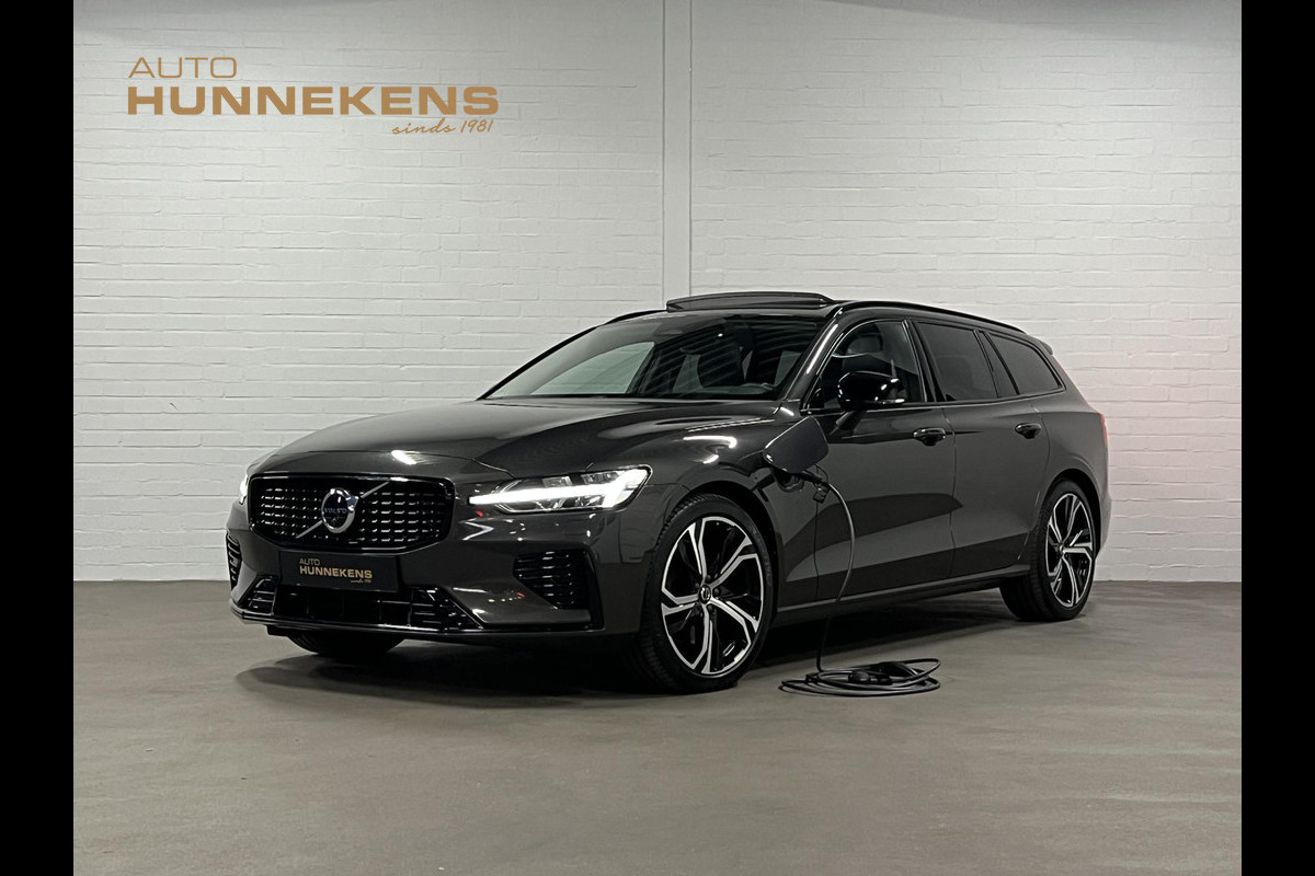 Volvo V60 2.0 T8 Plug-in hybrid AWD Ultimate Dark Trekhaak | Adapt. cruise | Massage | Open dak | 360 camera | Stoelventilatie | Stuur-/stoelverwarming