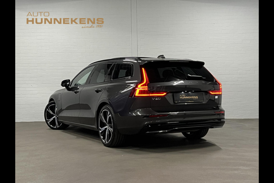 Volvo V60 2.0 T8 Plug-in hybrid AWD Ultimate Dark Trekhaak | Adapt. cruise | Massage | Open dak | 360 camera | Stoelventilatie | Stuur-/stoelverwarming