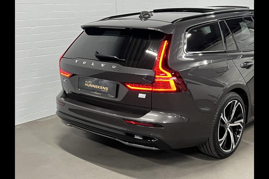 Volvo V60 2.0 T8 Plug-in hybrid AWD Ultimate Dark Trekhaak | Adapt. cruise | Massage | Open dak | 360 camera | Stoelventilatie | Stuur-/stoelverwarming
