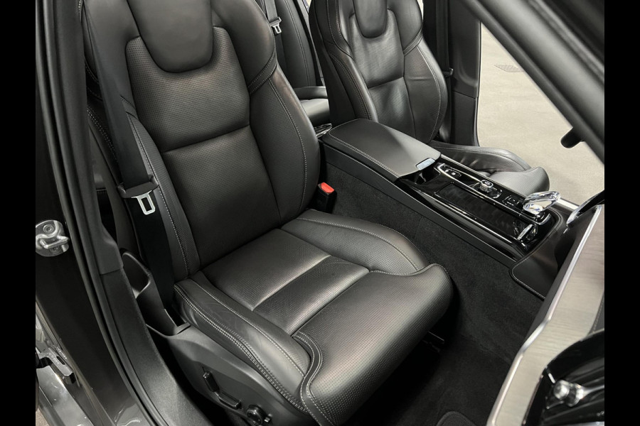 Volvo V60 2.0 T8 Plug-in hybrid AWD Ultimate Dark Trekhaak | Adapt. cruise | Massage | Open dak | 360 camera | Stoelventilatie | Stuur-/stoelverwarming