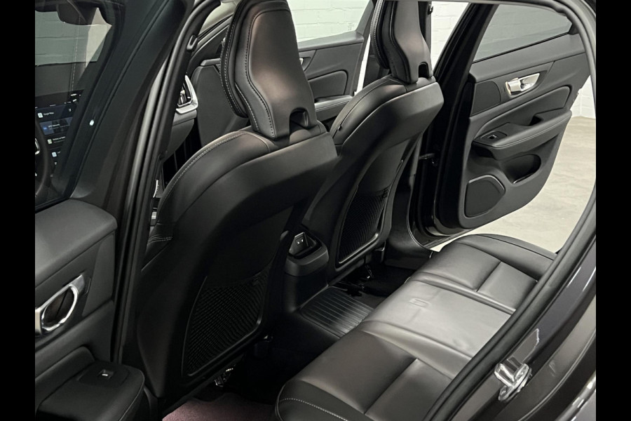 Volvo V60 2.0 T8 Plug-in hybrid AWD Ultimate Dark Trekhaak | Adapt. cruise | Massage | Open dak | 360 camera | Stoelventilatie | Stuur-/stoelverwarming