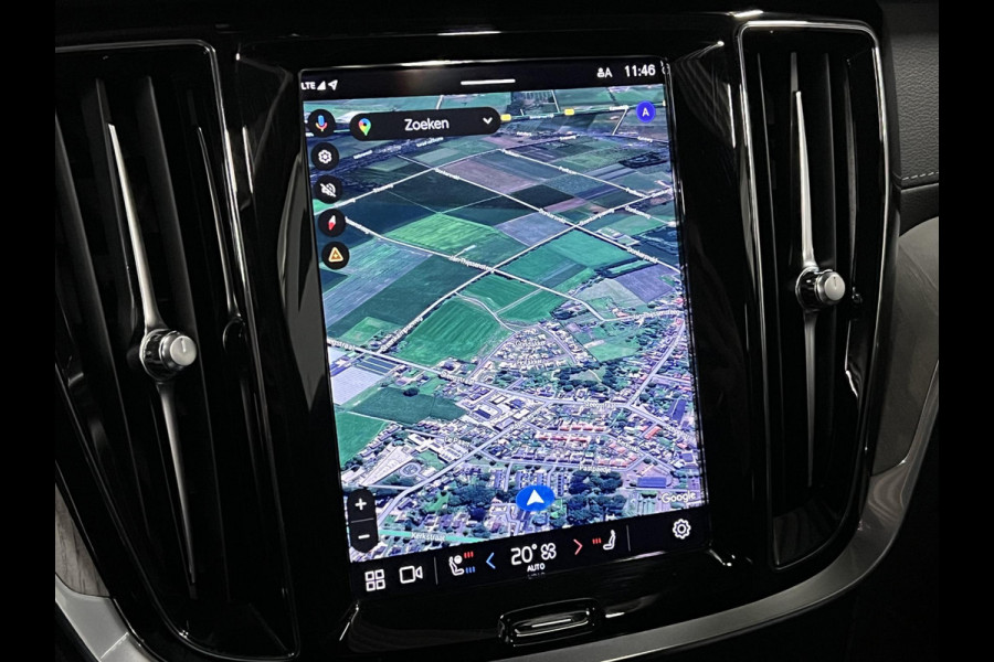 Volvo V60 2.0 T8 Plug-in hybrid AWD Ultimate Dark Trekhaak | Adapt. cruise | Massage | Open dak | 360 camera | Stoelventilatie | Stuur-/stoelverwarming