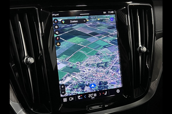 Volvo V60 2.0 T8 Plug-in hybrid AWD Ultimate Dark Trekhaak | Adapt. cruise | Massage | Open dak | 360 camera | Stoelventilatie | Stuur-/stoelverwarming