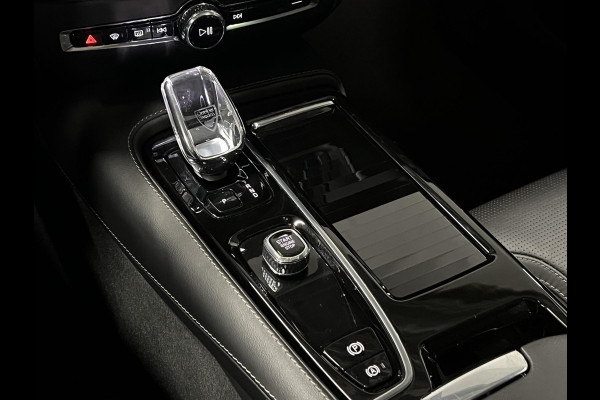 Volvo V60 2.0 T8 Plug-in hybrid AWD Ultimate Dark Trekhaak | Adapt. cruise | Massage | Open dak | 360 camera | Stoelventilatie | Stuur-/stoelverwarming