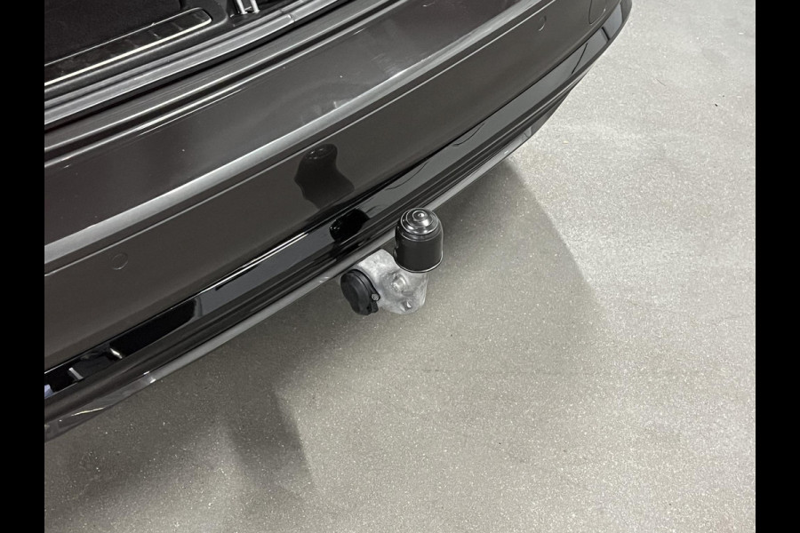 Volvo V60 2.0 T8 Plug-in hybrid AWD Ultimate Dark Trekhaak | Adapt. cruise | Massage | Open dak | 360 camera | Stoelventilatie | Stuur-/stoelverwarming