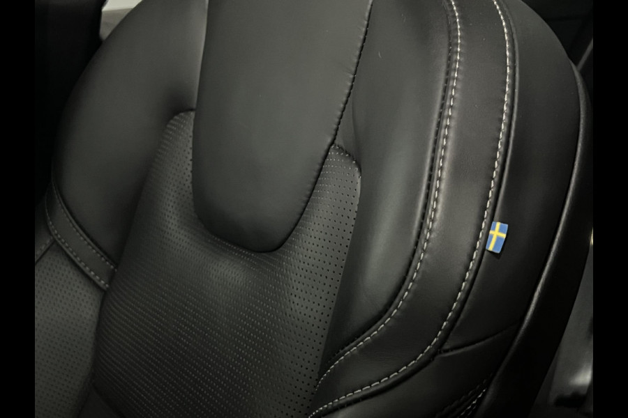 Volvo V60 2.0 T8 Plug-in hybrid AWD Ultimate Dark Trekhaak | Adapt. cruise | Massage | Open dak | 360 camera | Stoelventilatie | Stuur-/stoelverwarming