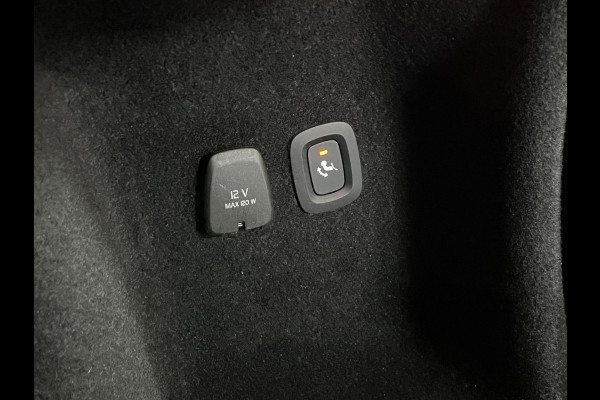 Volvo V60 2.0 T8 Plug-in hybrid AWD Ultimate Dark Trekhaak | Adapt. cruise | Massage | Open dak | 360 camera | Stoelventilatie | Stuur-/stoelverwarming