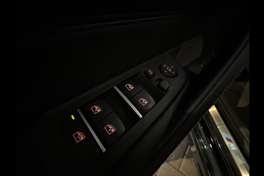 BMW 5 Serie Touring 530i xDrive M Sport High Ex Pano|Sfeer