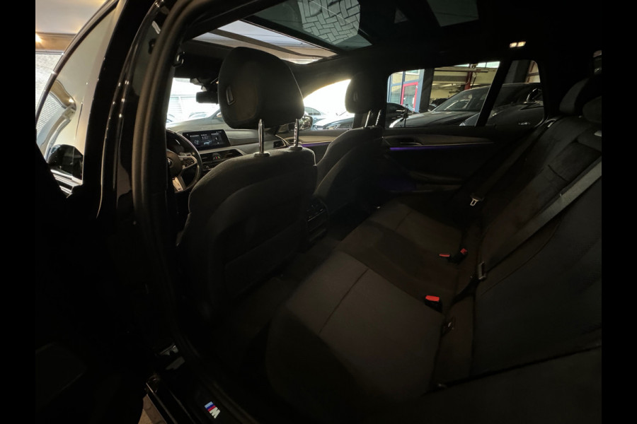 BMW 5 Serie Touring 530i xDrive M Sport High Ex Pano|Sfeer