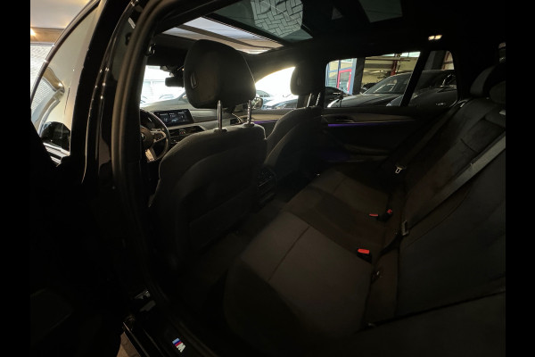 BMW 5 Serie Touring 530i xDrive M Sport High Ex Pano|Sfeer