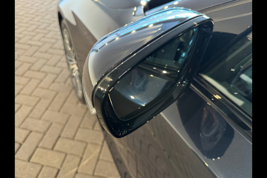 BMW 5 Serie Touring 530i xDrive M Sport High Ex Pano|Sfeer