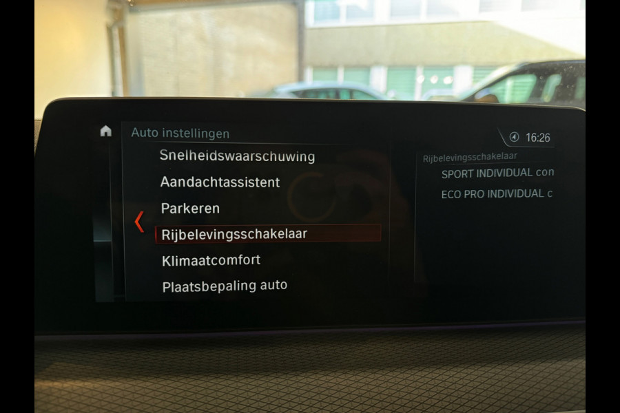 BMW 5 Serie Touring 530i xDrive M Sport High Ex Pano|Sfeer